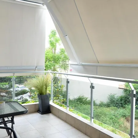 Daire Feve's Kalamata